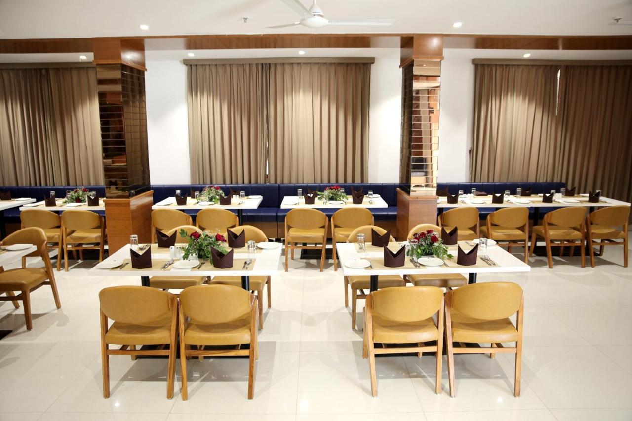 Lords Eco Inn, Ambaji Kültér fotó