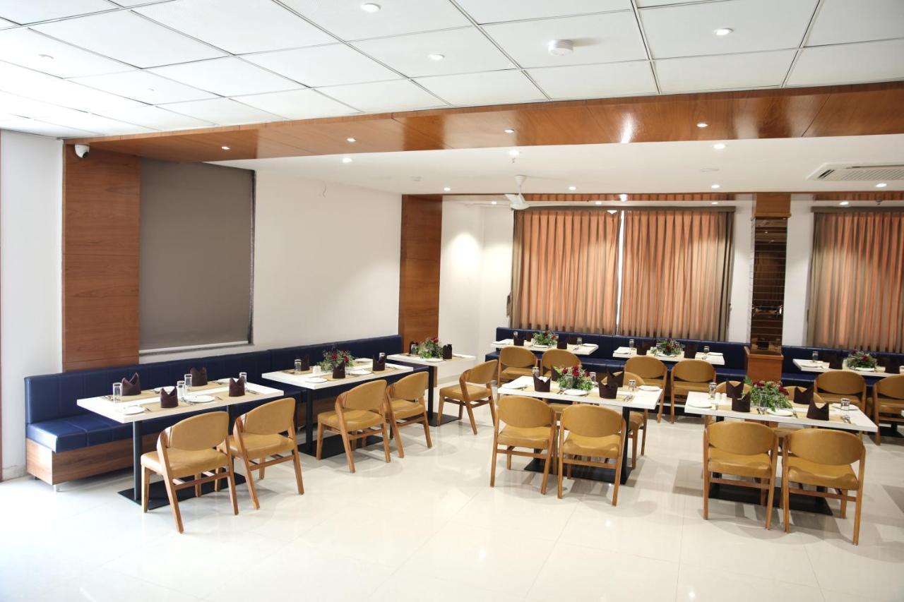 Lords Eco Inn, Ambaji Kültér fotó