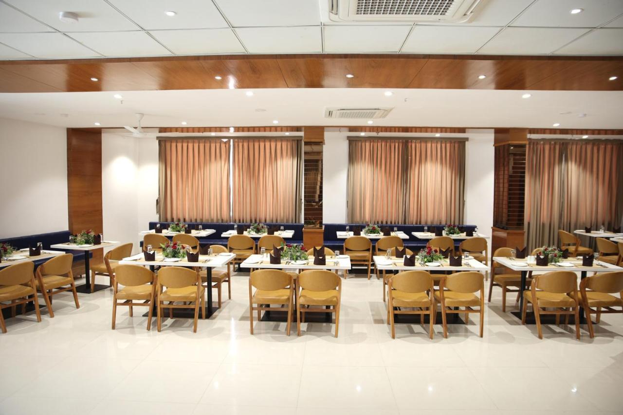 Lords Eco Inn, Ambaji Kültér fotó