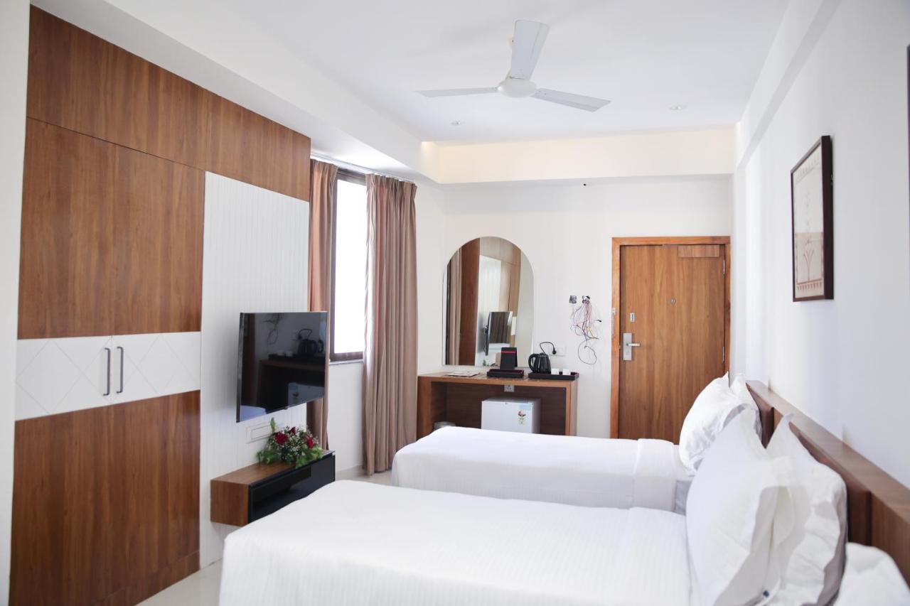 Lords Eco Inn, Ambaji Kültér fotó