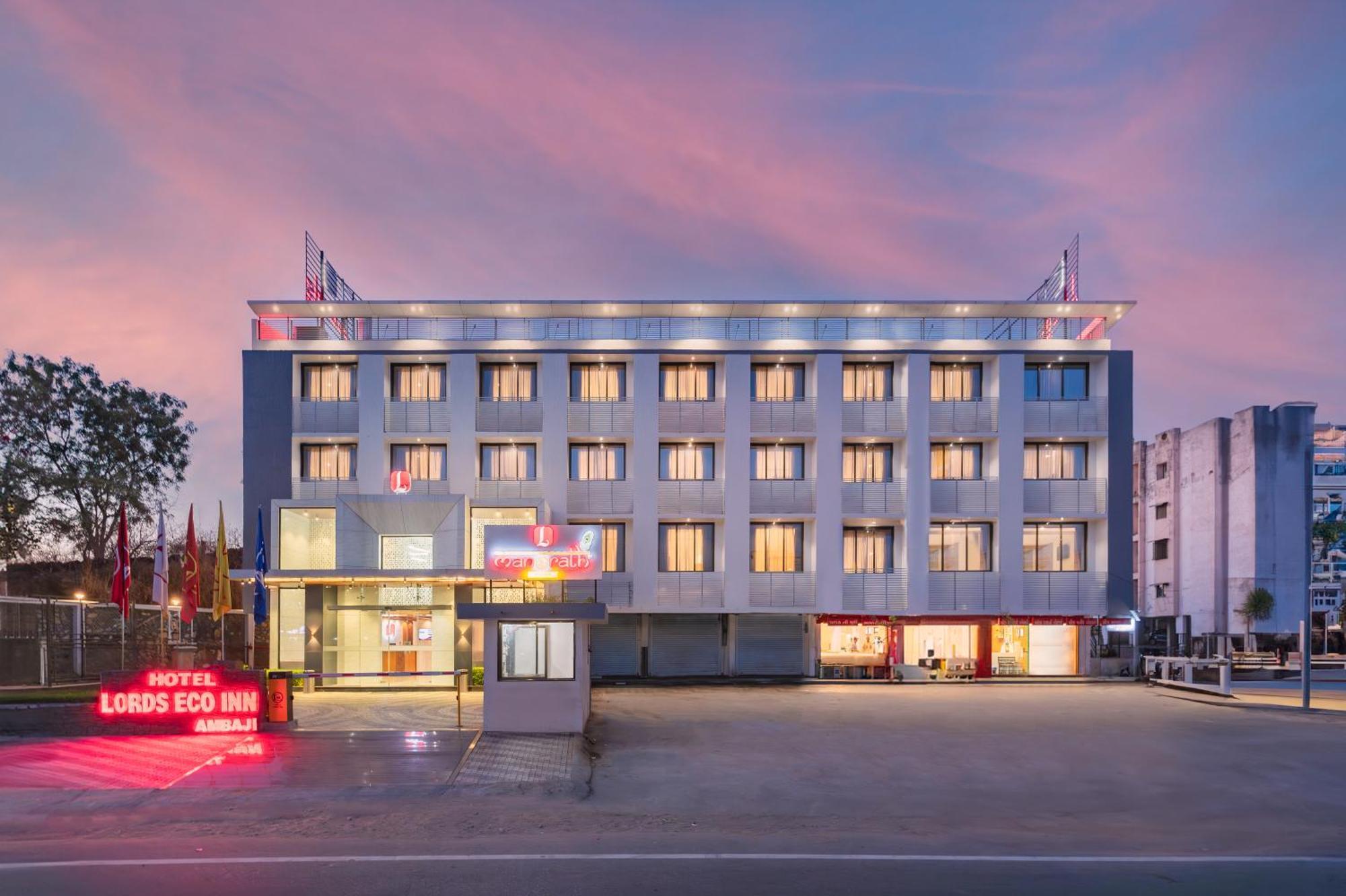 Lords Eco Inn, Ambaji Kültér fotó
