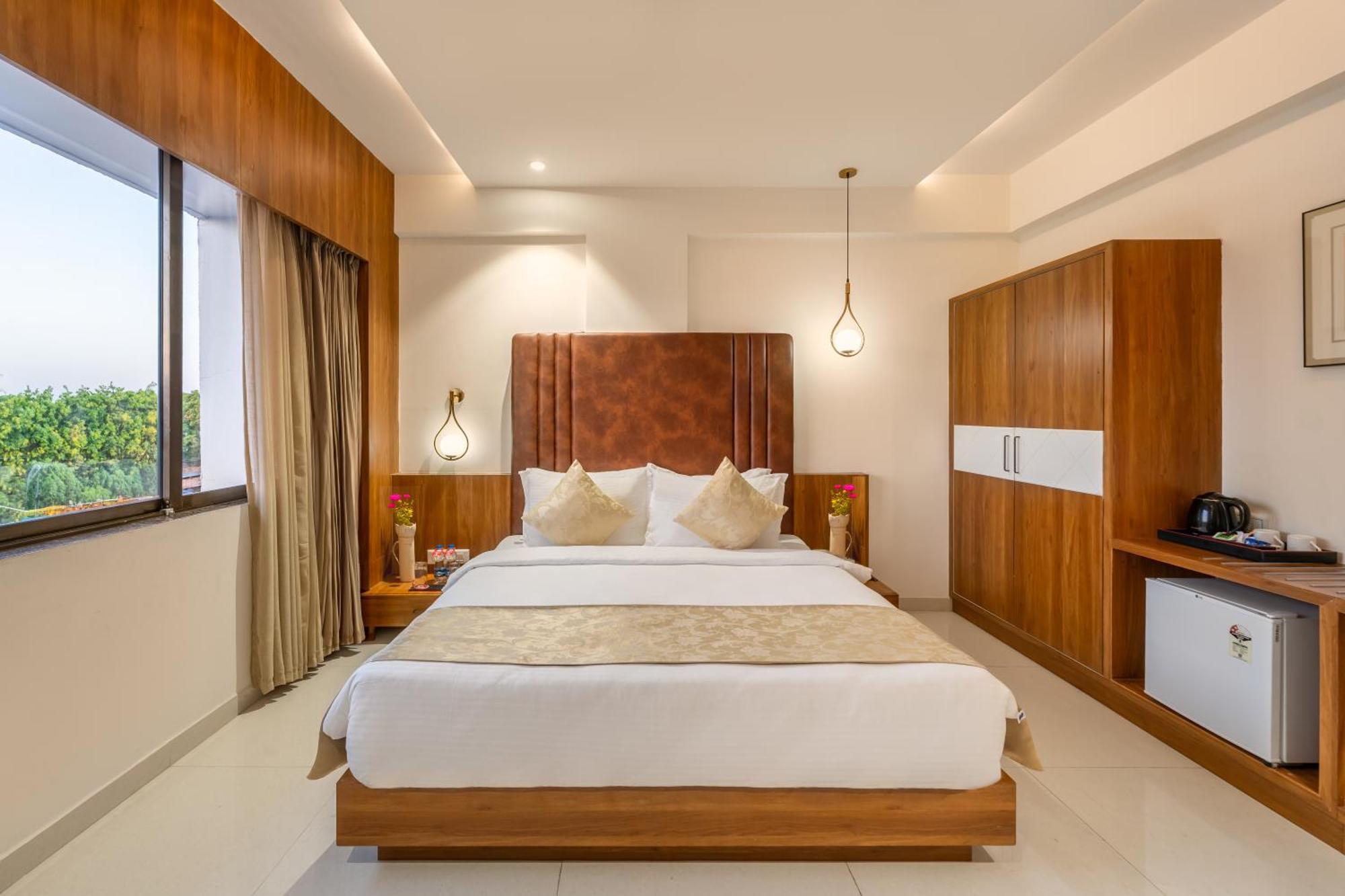 Lords Eco Inn, Ambaji Kültér fotó